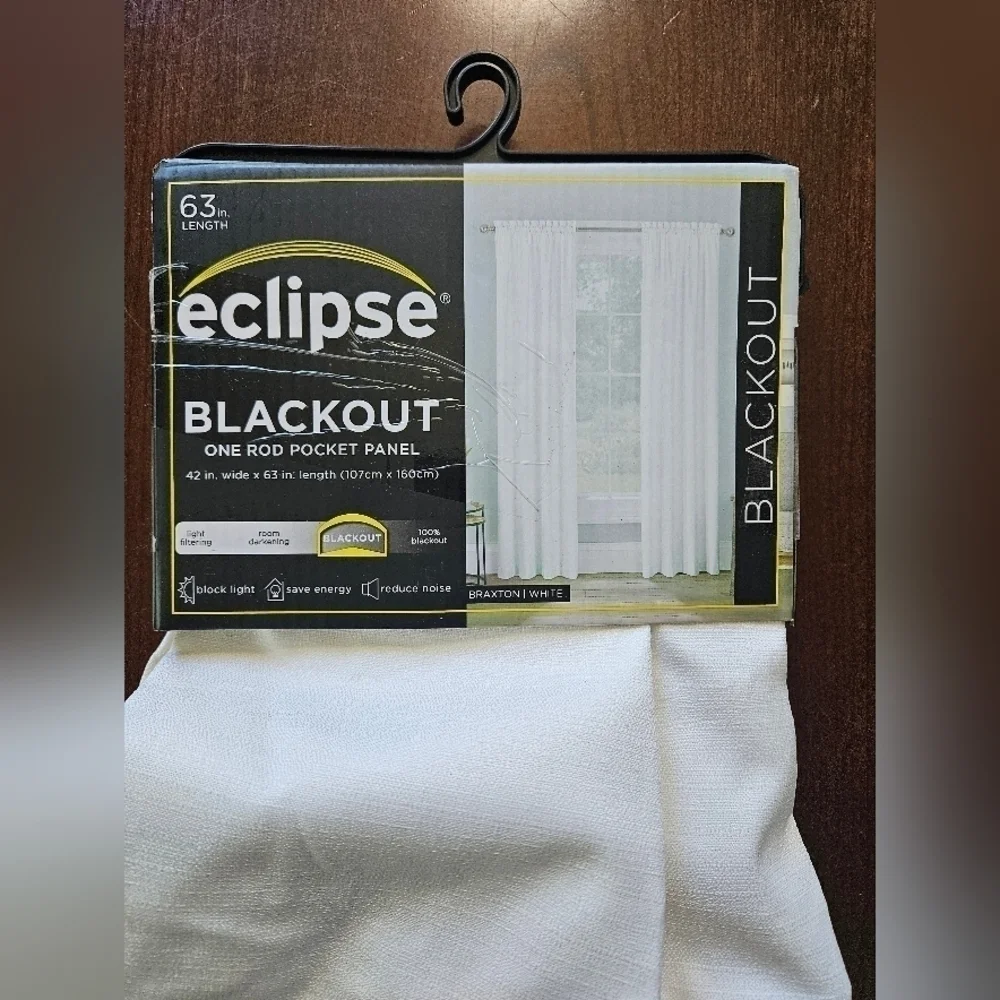 Eclipse blackout curtain